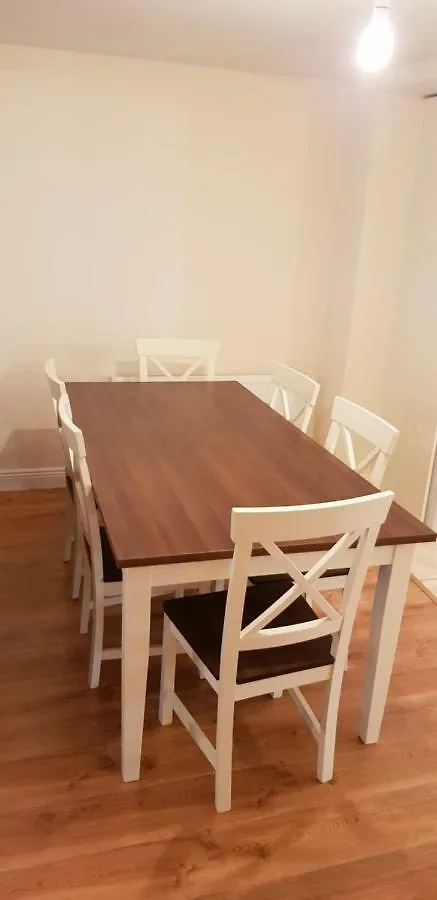 3 Bedroom Newly Furnished Cork City 0*,