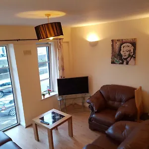  Apartment Cosy 3 Bedroom City With Great View